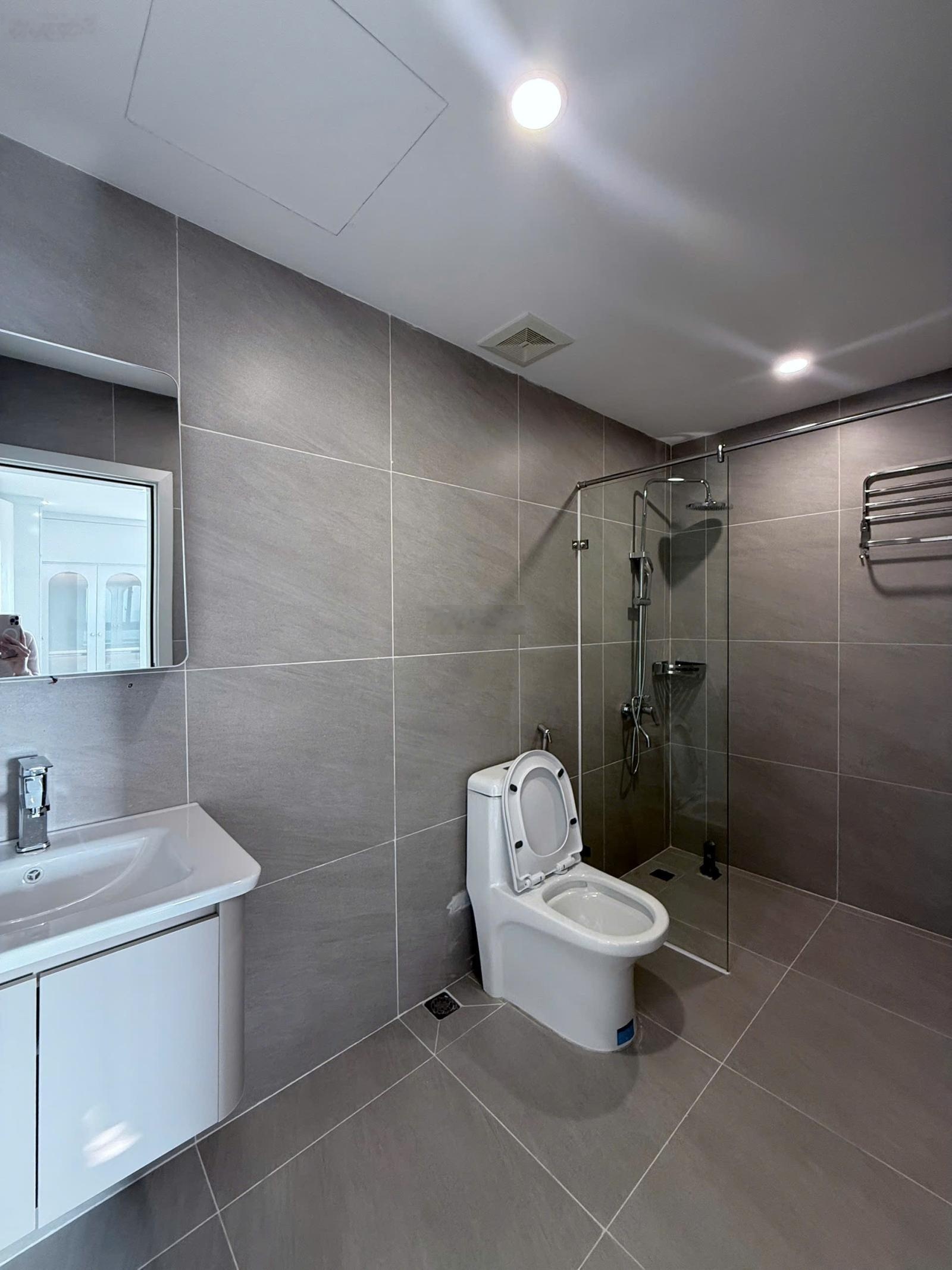 Bán căn hộ tòa kinh đô tower - lò đúc - 96m2 - 2 ngủ - ban công hướng đông view thành phố - 11.2tỷ