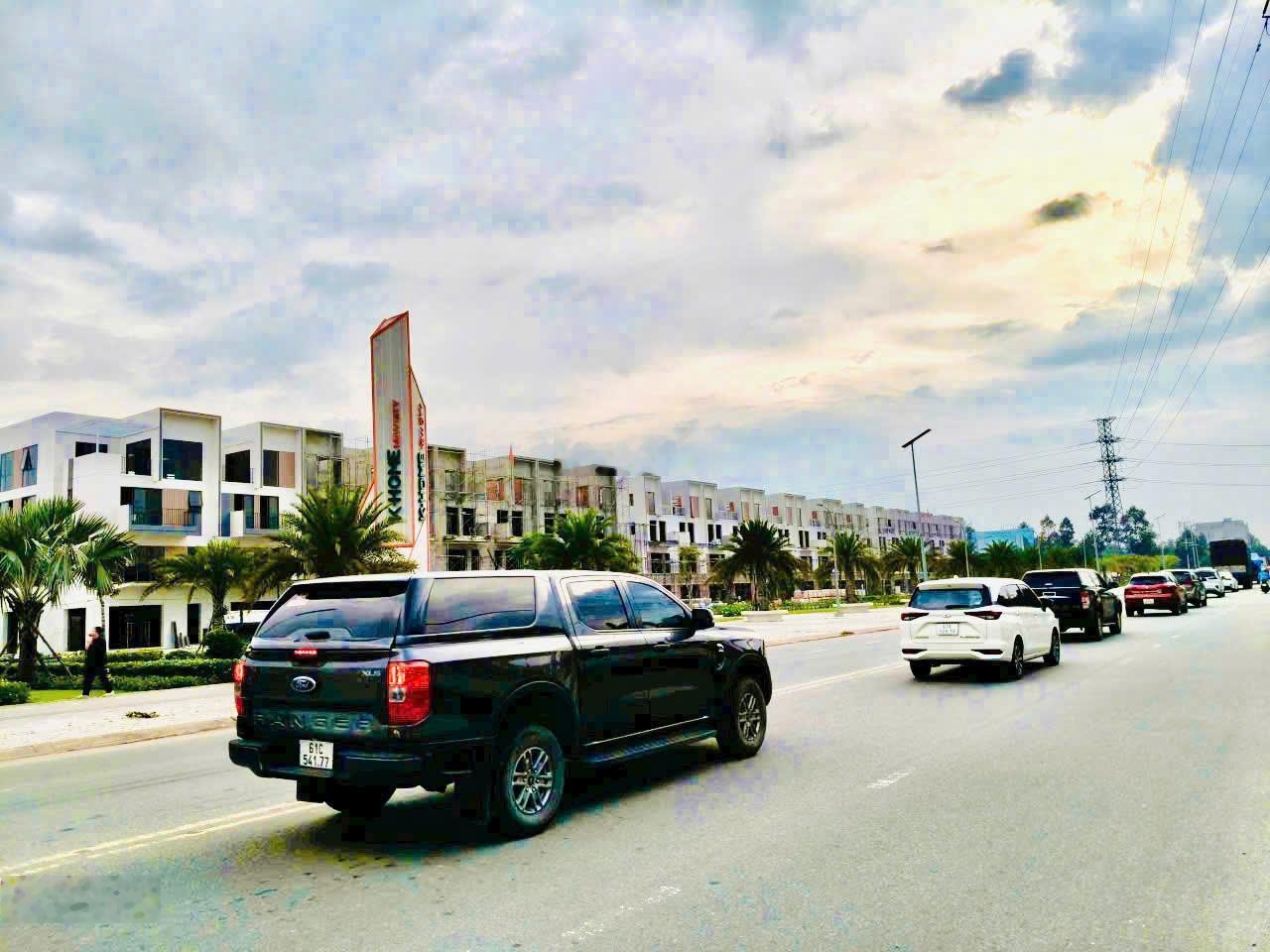 Nhà phố mặt tiền Lê Lai 1 trệt 3 lầu giá chỉ từ 2,4ty/căn, liền kề TTHC Bình Dương chiết khấu 200tr