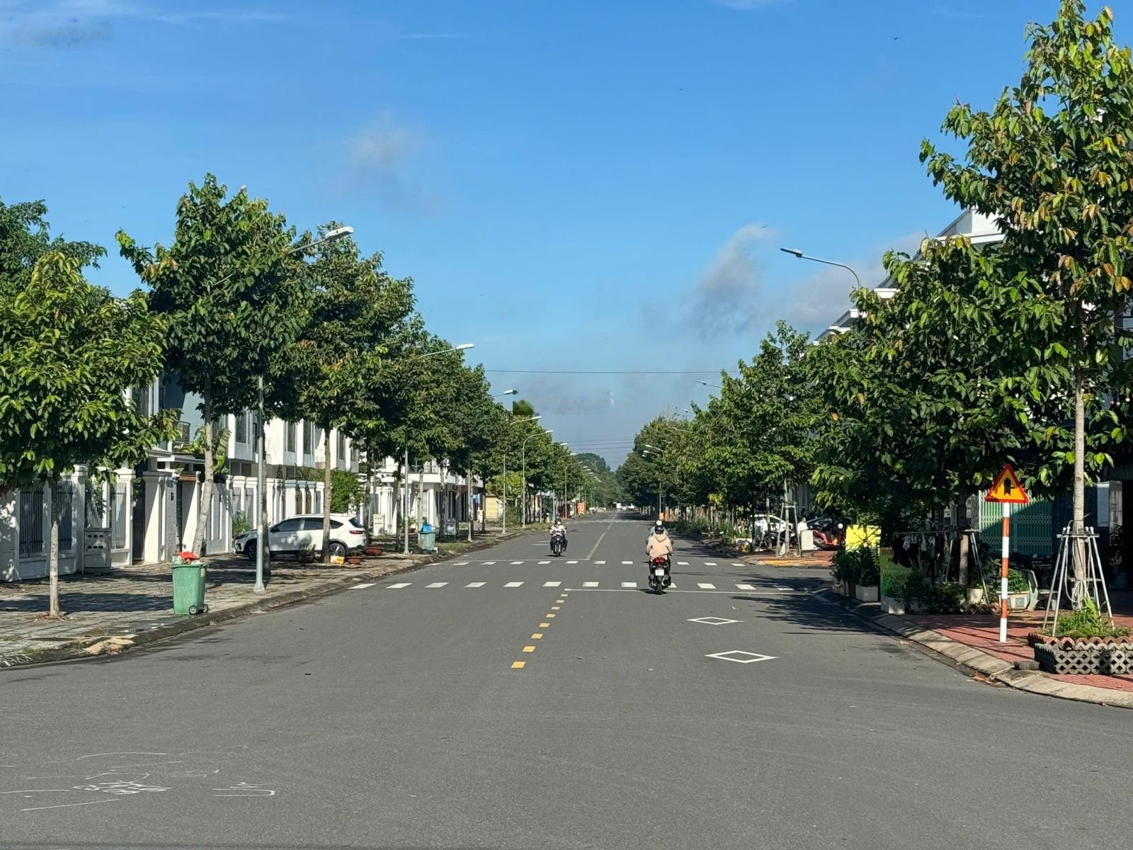 Shophouse tại Quốc Lộ 1A và KCN Bàu Xéo (rộng 500ha) kinh doanh khai thác dòng tiền được ngay