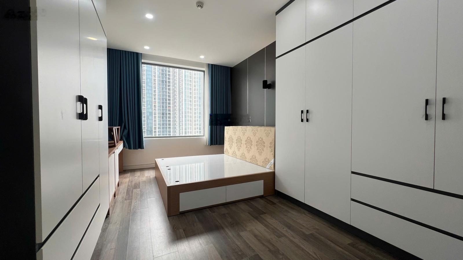 Chính chủ cho thuê căn hộ 2PN 2WC 93m2 full nội thất mới làm 0932879032