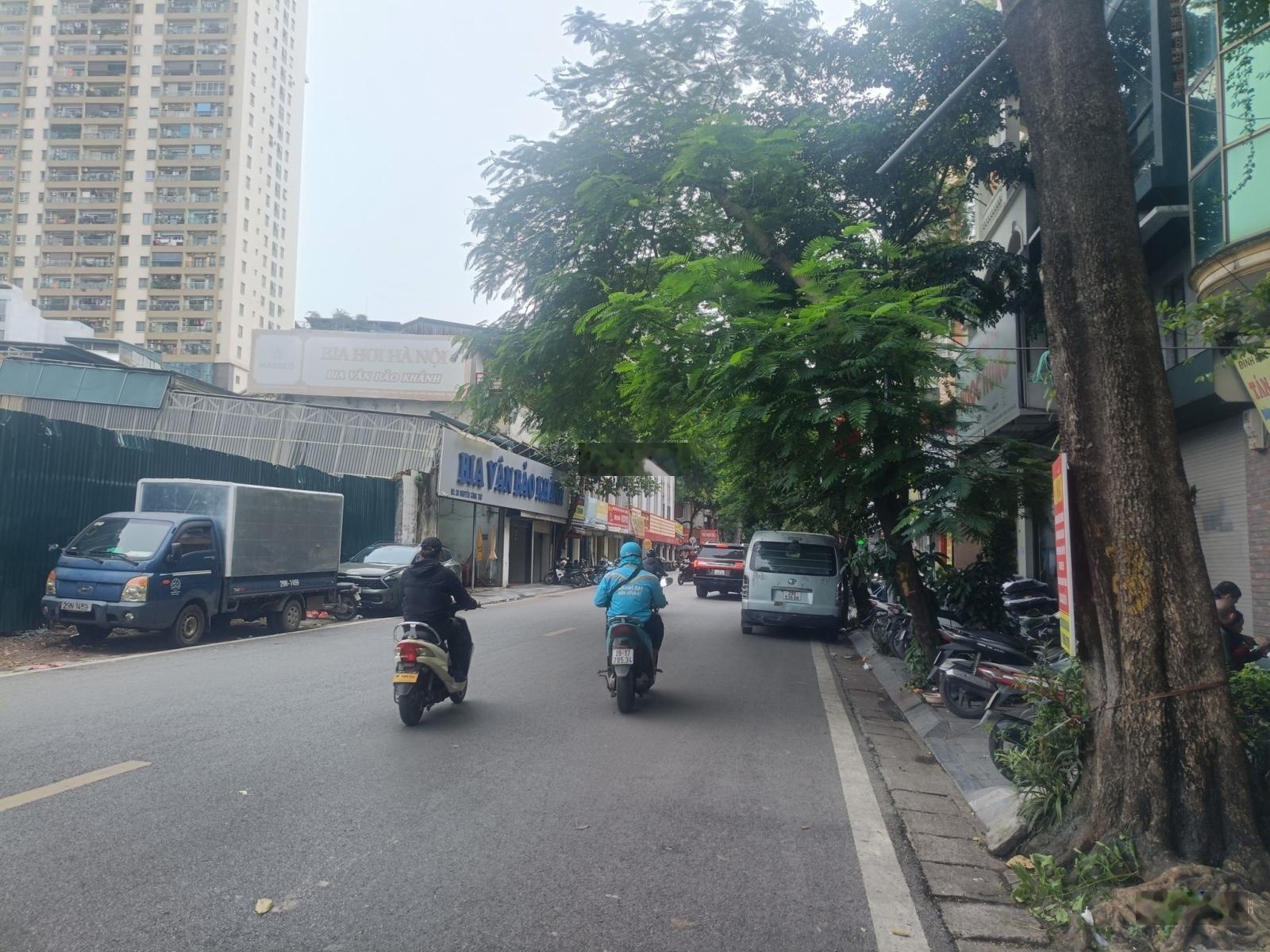 Bán Mặt phố Nguyễn Công Trứ HBT 6 tầng chỉ 13 tỷ cho thuê 25tr/th kd sầm uất gần Hồ Gươm, CV Lenin