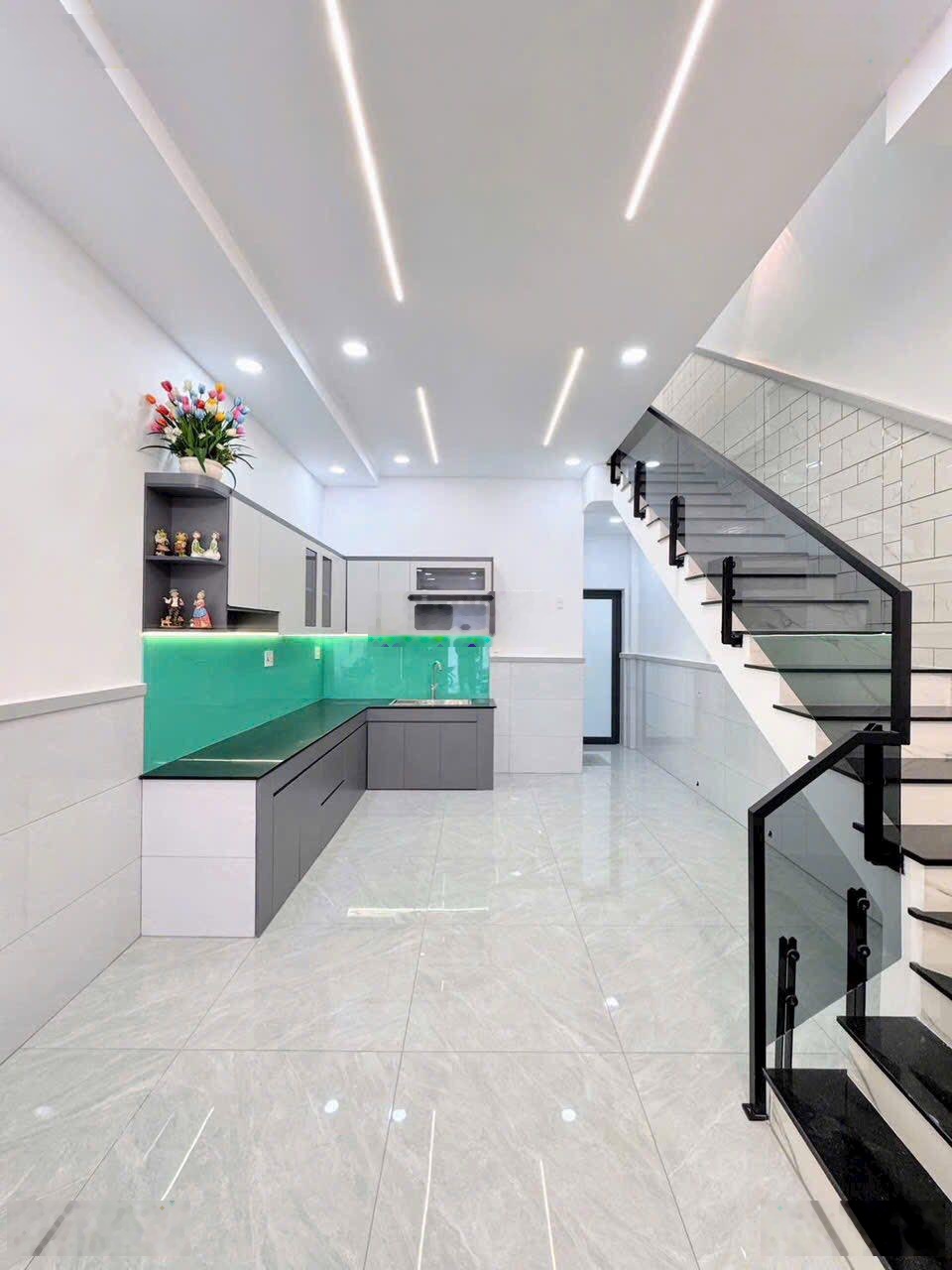 Hẻm 413/x Lê Văn Qưới,5m thông, DT: 53m2, 4x13m, giá 5,55 tỷ