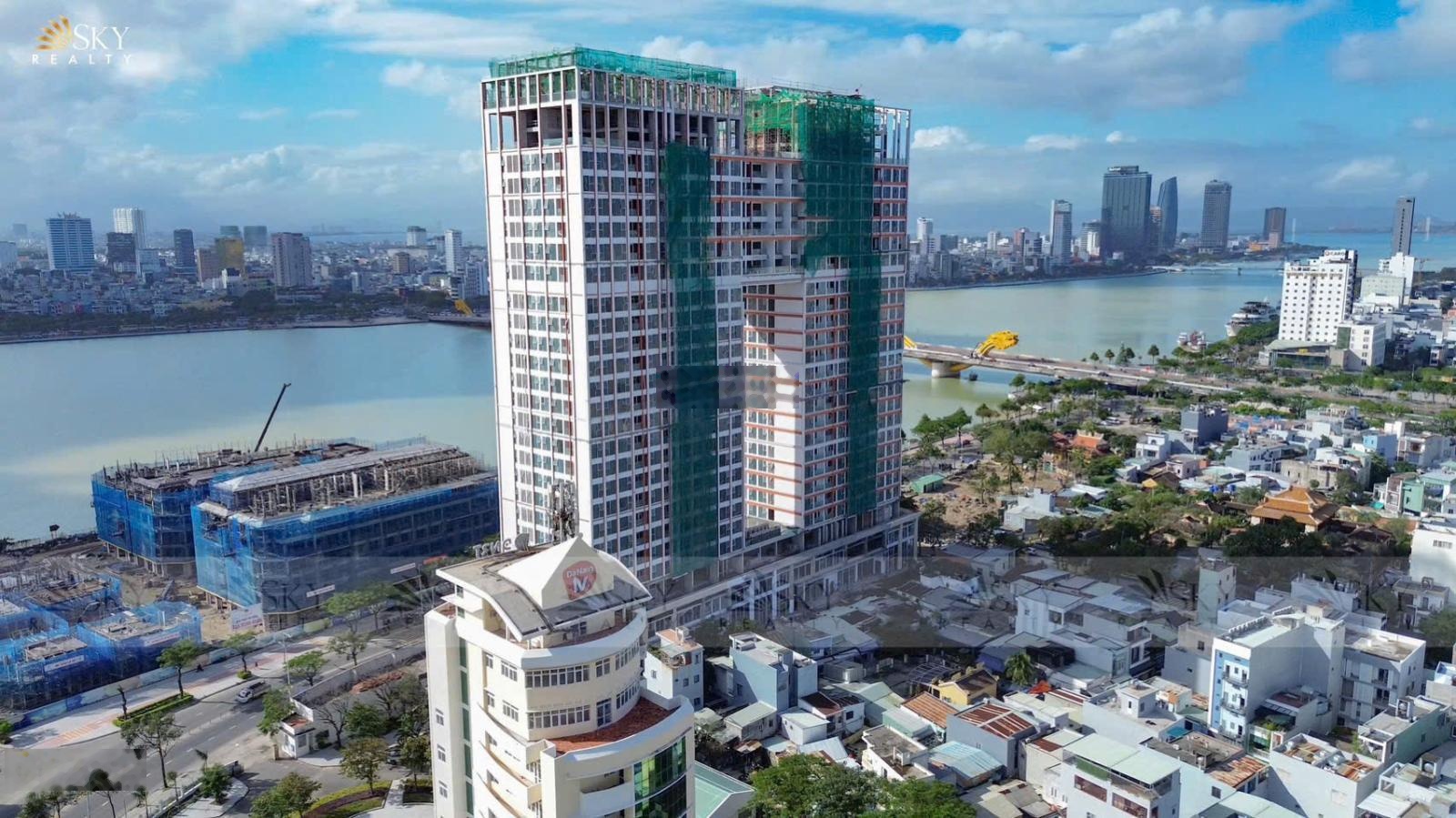 Hàng hiếm, duy nhất căn 1PN+, tầng cao view trực diện sông, pháo hoa, giá rẻ nhất thị trường