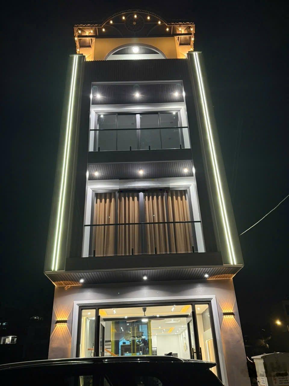 Bán nhà 4 tầng có thang máy ngay gần KĐT Lideco Bãi Muối - tài chính 6tỷ9