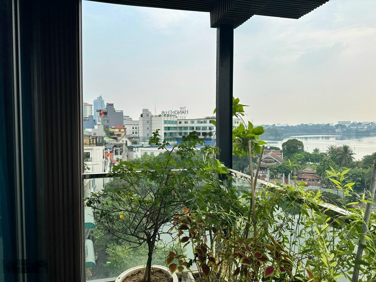 Đất MP Tô Ngọc Vân - xây KS apartment đẳng cấp - 290m2 x 3T MT 10m giá 105 tỷ - view hồ cực hiếm