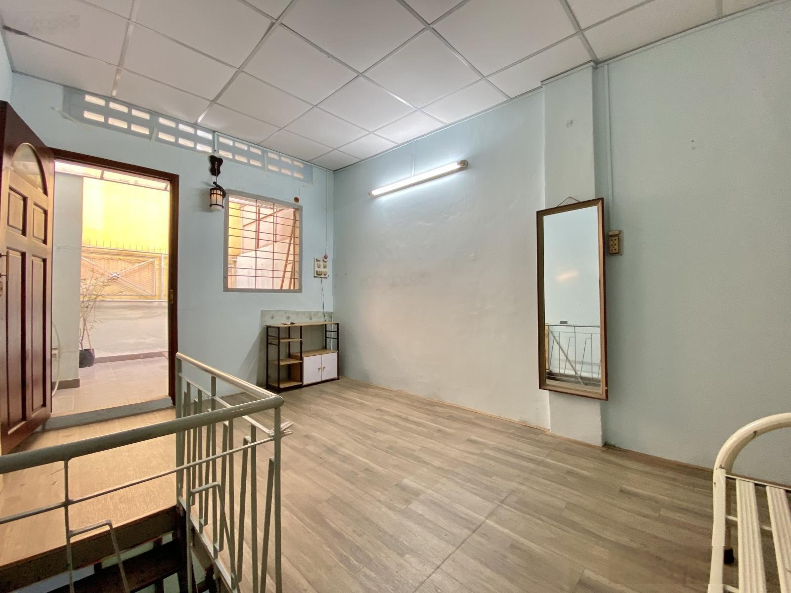 Chính chủ - cho thuê nhà riêng Vintage mặt tiền Nguyễn Lâm, Q. Bình Thạnh