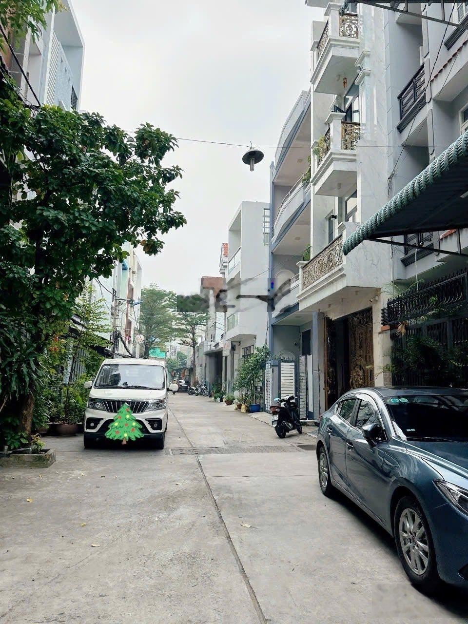 Nhà hẻm thông xe hơi 8m thạch lam | dt 4x15m | 3 tầng + st | 4pn | giá chỉ 7 tỷ lh 0936999494