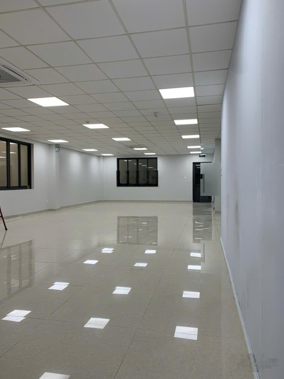 Cho Thuê Văn Phòng Mặt Tiền Đường Nguyễn Thi Giao Võ Văn Kiệt - 140m2 - 30tr/tháng 0971079192