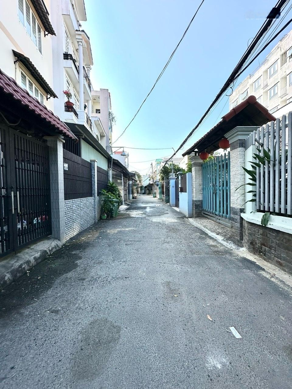 Bán đất 60m2 giá 6,2 tỷ đường thông ô tô BTĐ TPHCM