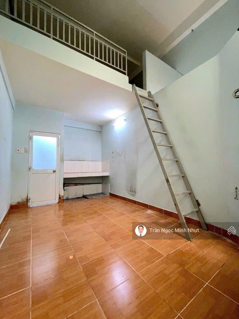 Bán CHDV 14P - Căn góc hẻm xe tải ngay BV 175 - 5 tầng + Thang máy - 9,7tỷ TL