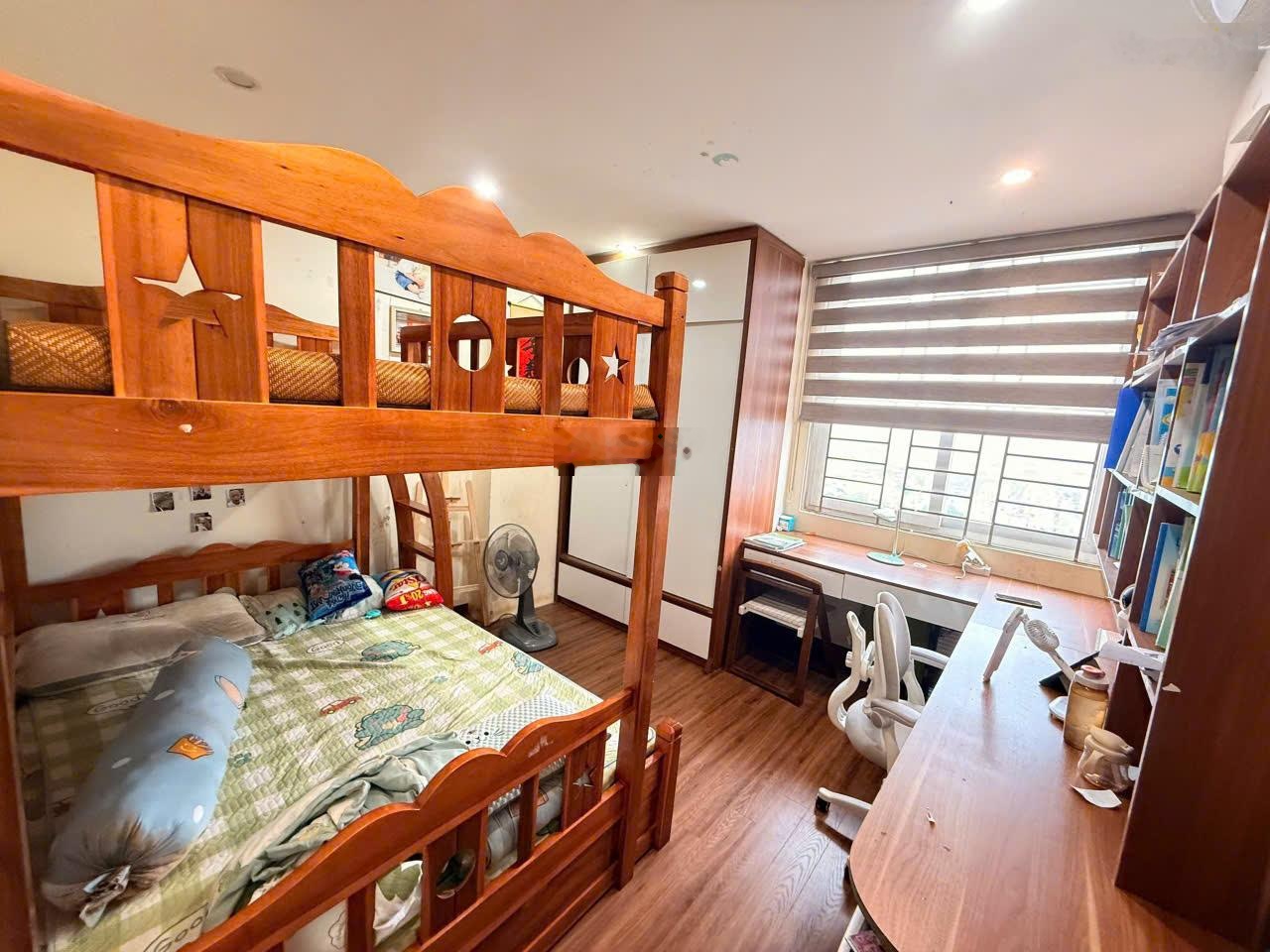 Tôi cần cho thuê căn chung cư 3 ngủ 2 wc 90m2 tòa xpHomes Star, KĐT Tân Tây Đô, Đan Phượng