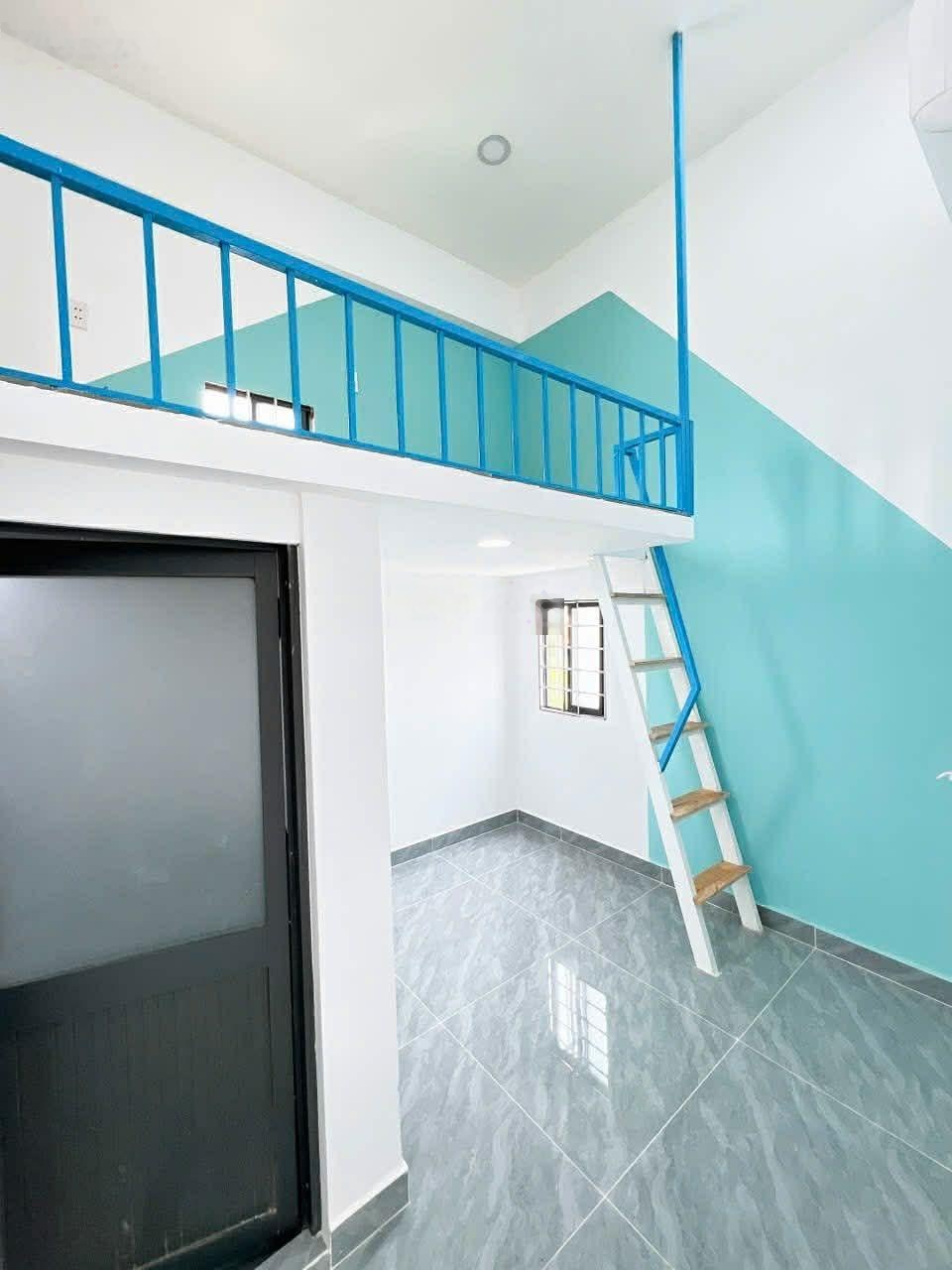 Duplex quận 2, gác cao m8, giờ giấc tự do, đậu được oto, cho nuôi pet