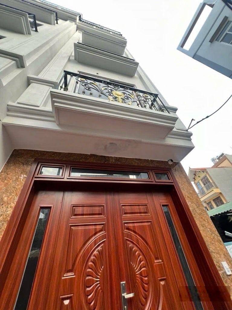 Nhà đẹp có 1 không 2 tại yên nội,liên mạc cách 10m ra oto tránh,ngay trung tâm liên mạc