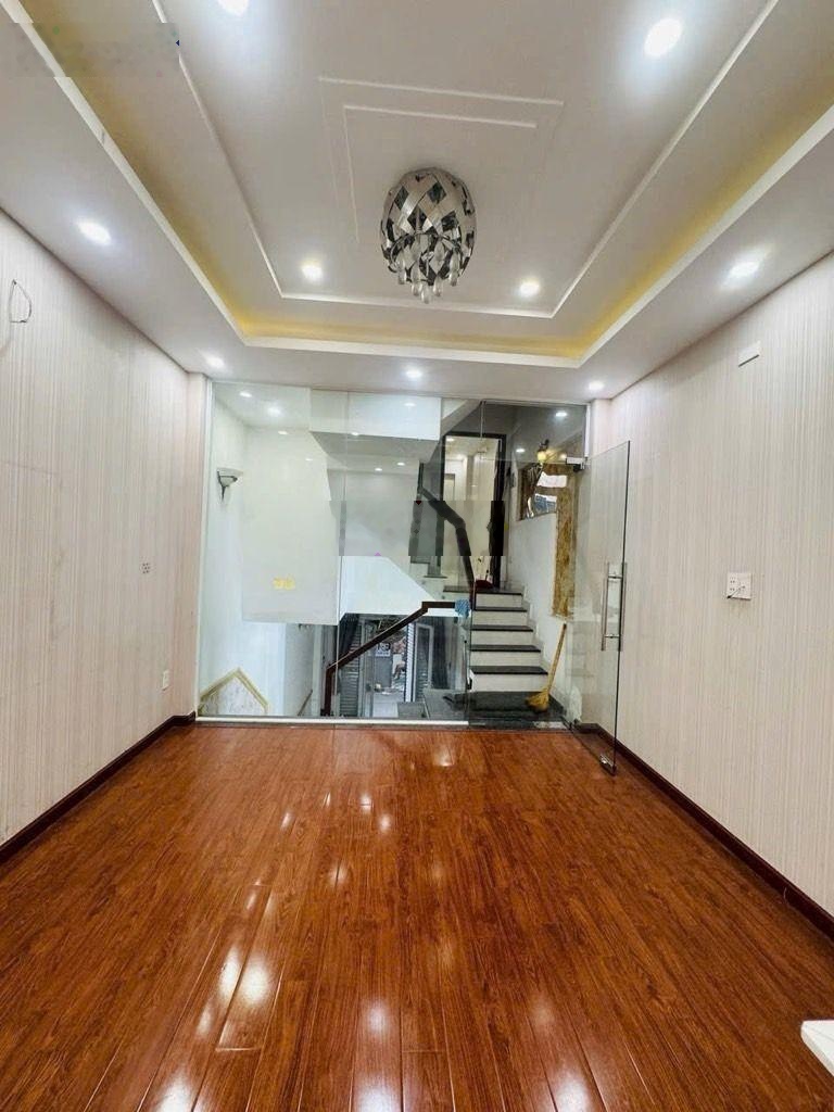 Bán nhà 3 tầng Nguyễn Trọng Tuyển DTSD 68m2 P1, Tân Bình nhỉnh 4 tỷ.