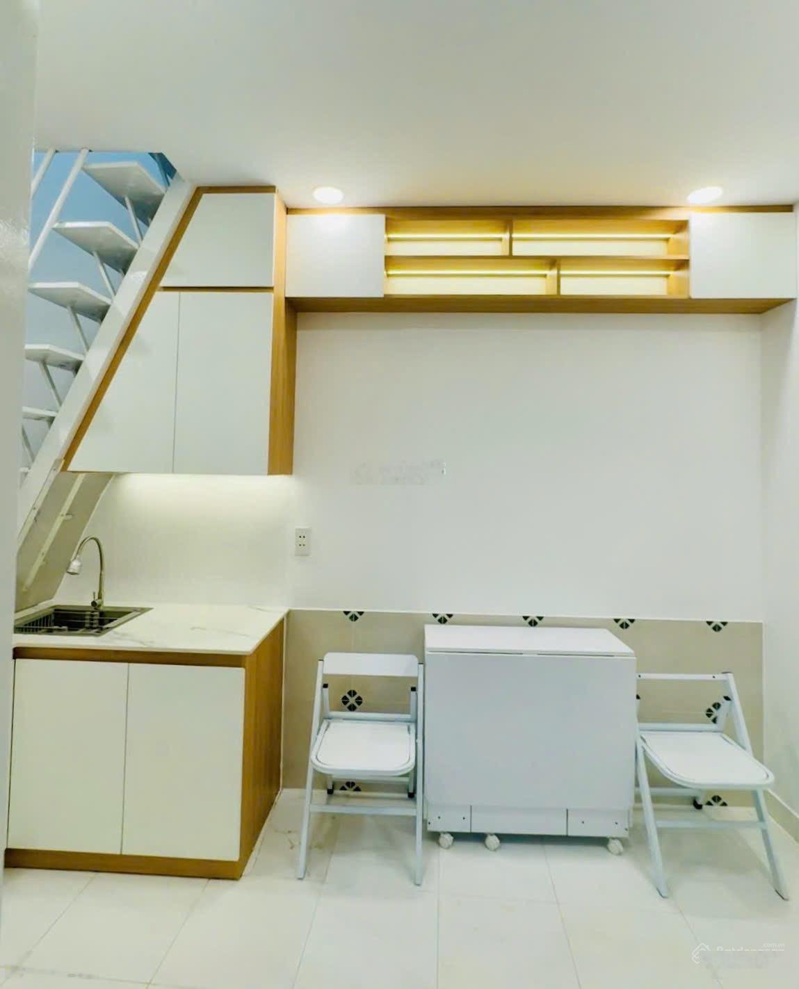 Chỉ 2.3 tỷ có hộ khẩu quận Phú Nhuận TP. HCM - hẻm xe tải đỗ cửa - không quy hoạch không lộ giới