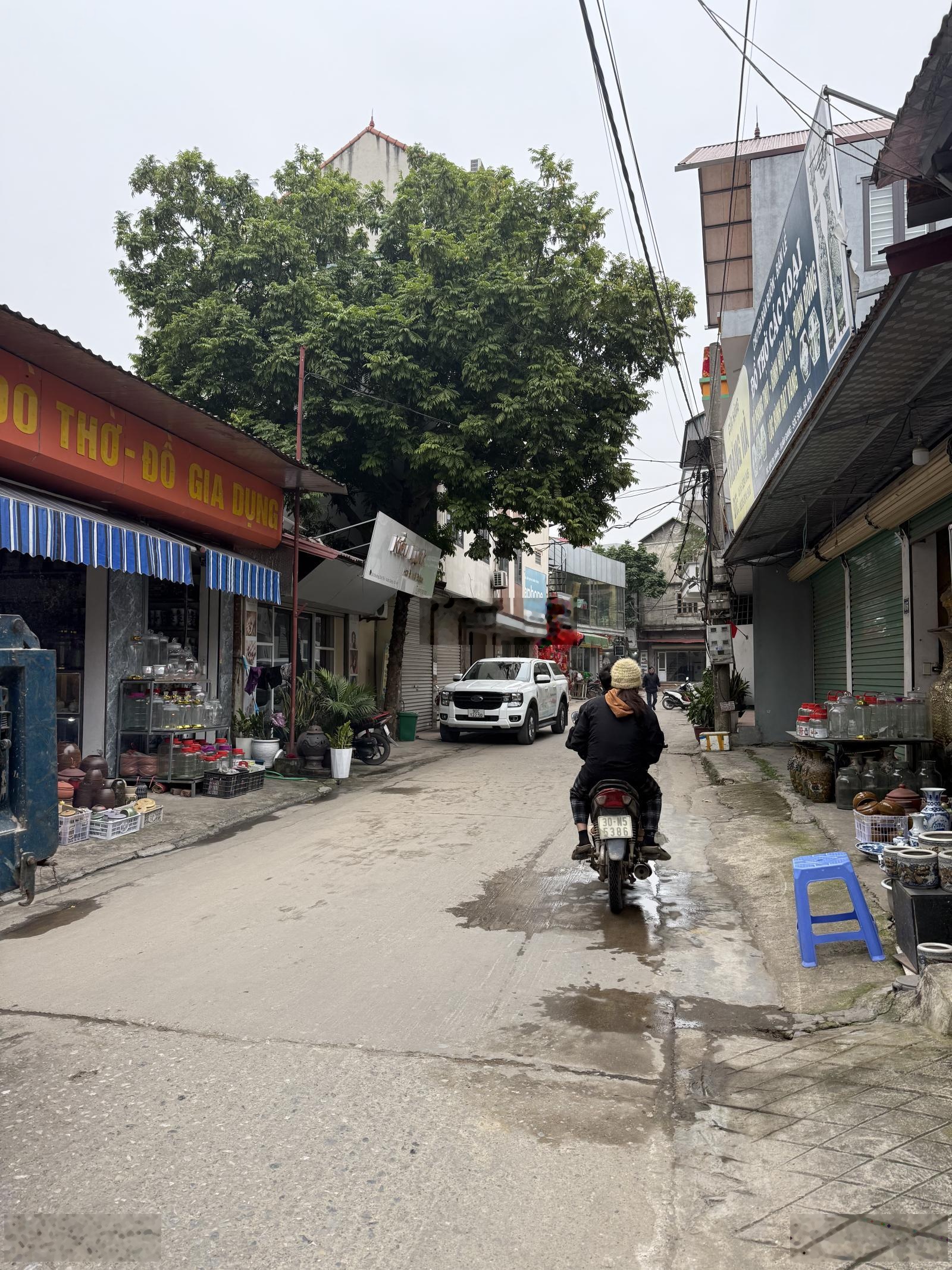 Chủ cần bán nhanh lô đất tại yên sào- xuân giang- đường 6m - mặt kd- giá 3,5ty bạt ngàn tiện ích