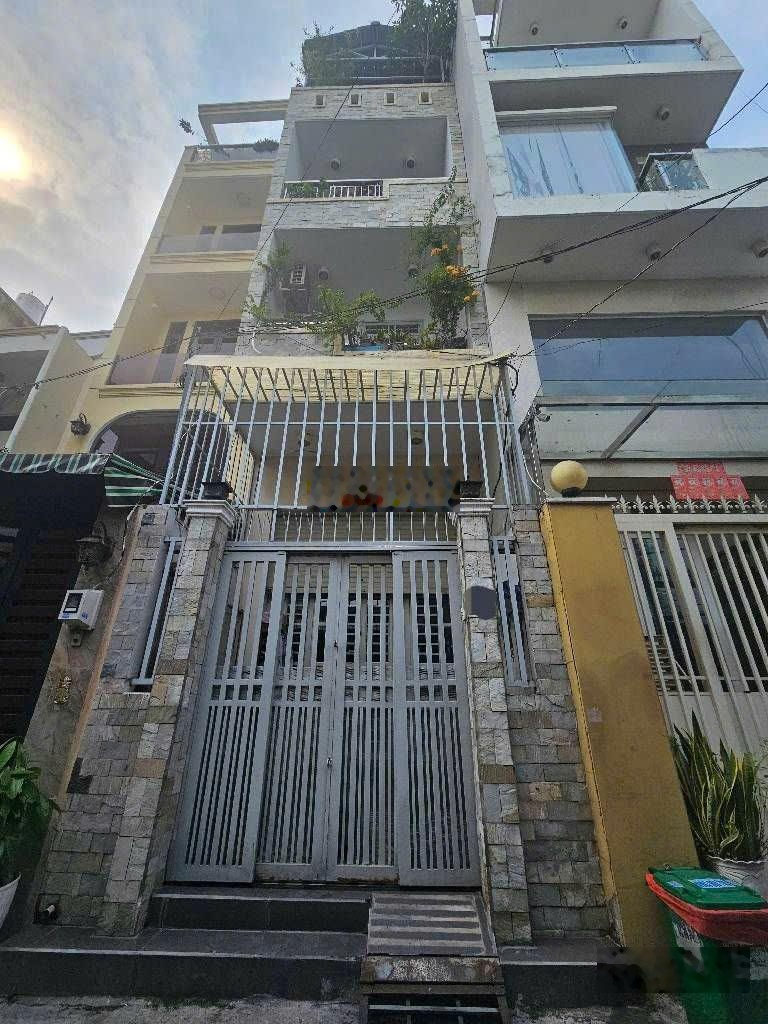 Bán nhà đường bà hom,gần chợ phú lâm (3,5 x 19 x 4 tầng) 7,7 tỷ tl