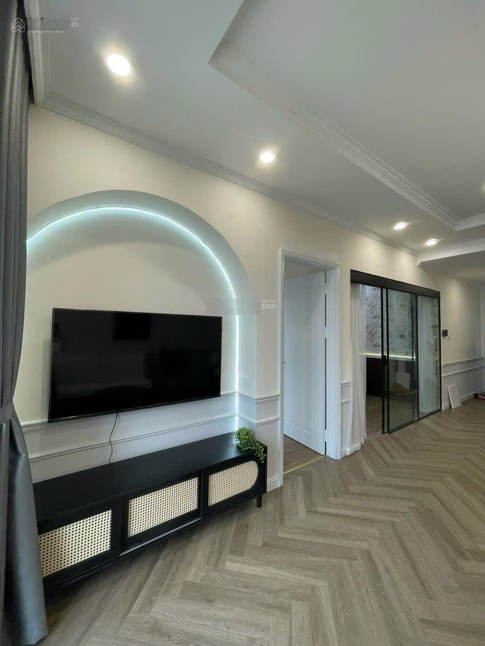 Cho thuê gấp căn hộ 2PN, 76m2, 16 triệu, Times City, Vĩnh Tuy, Hai Bà Trưng, Hà Nội