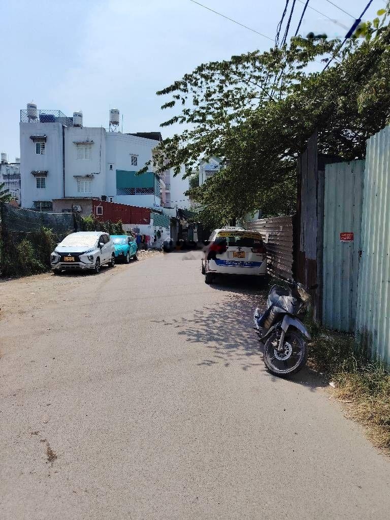 Đất huỳnh tấn phát đường xehơi thông tứ trung gần nam long tấn trường gần trường học chợ