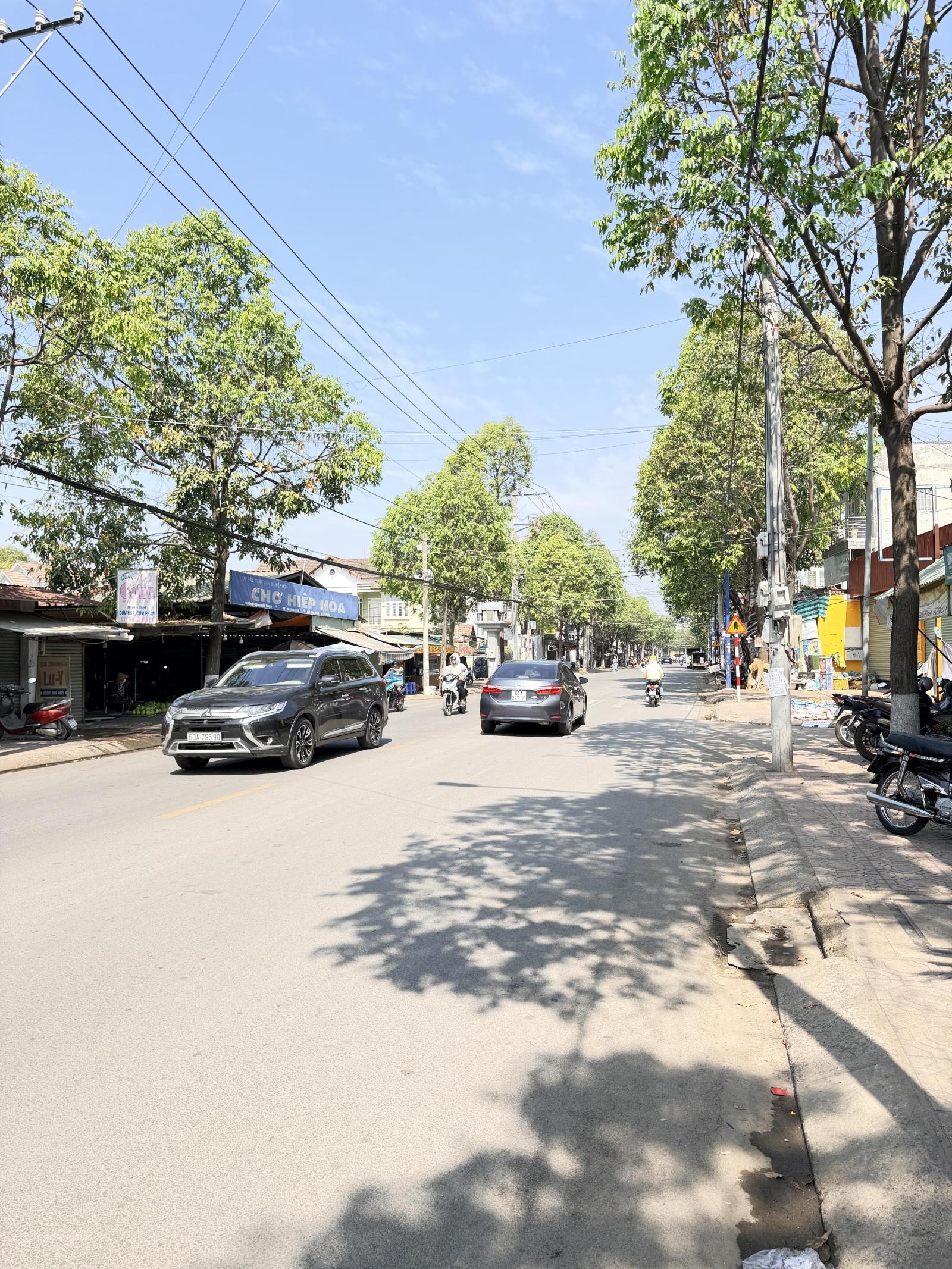 Bán đất sát aeon hiệp hoà , phường trấn biên . dt: 5x19=95m2. giá: 7tỷ5