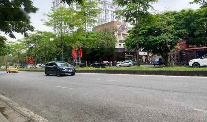 Bán đất khu tái định cư đường Chu Huy Mân, Phúc Lợi, Hà Nội gần Vinhomes Riverside 80.4m2