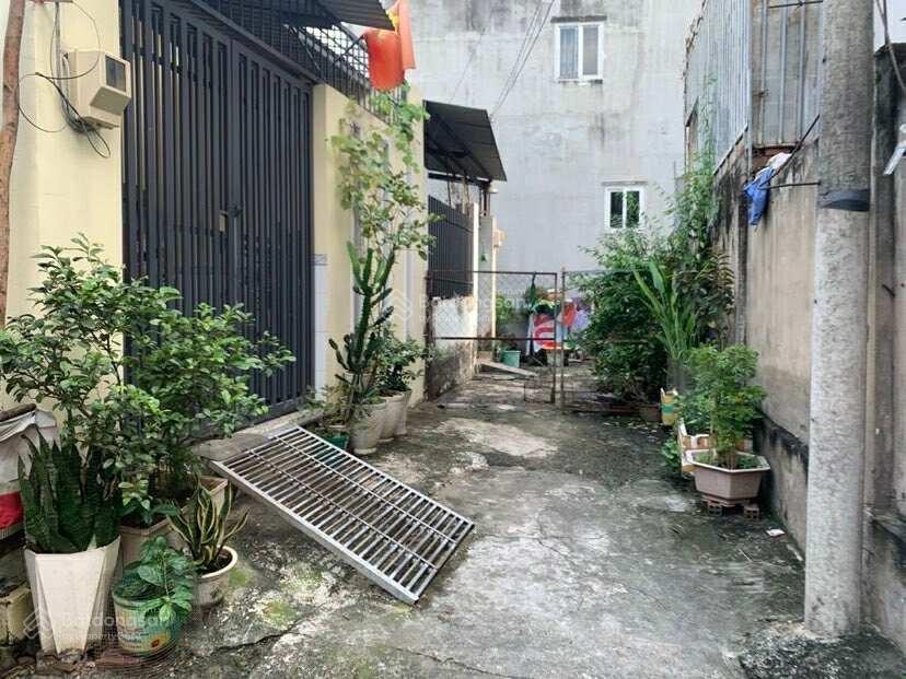 Bán đất tặng nhà cấp 4 Linh Xuân diện tích 186m2. Giá 6,8 tỷ TL