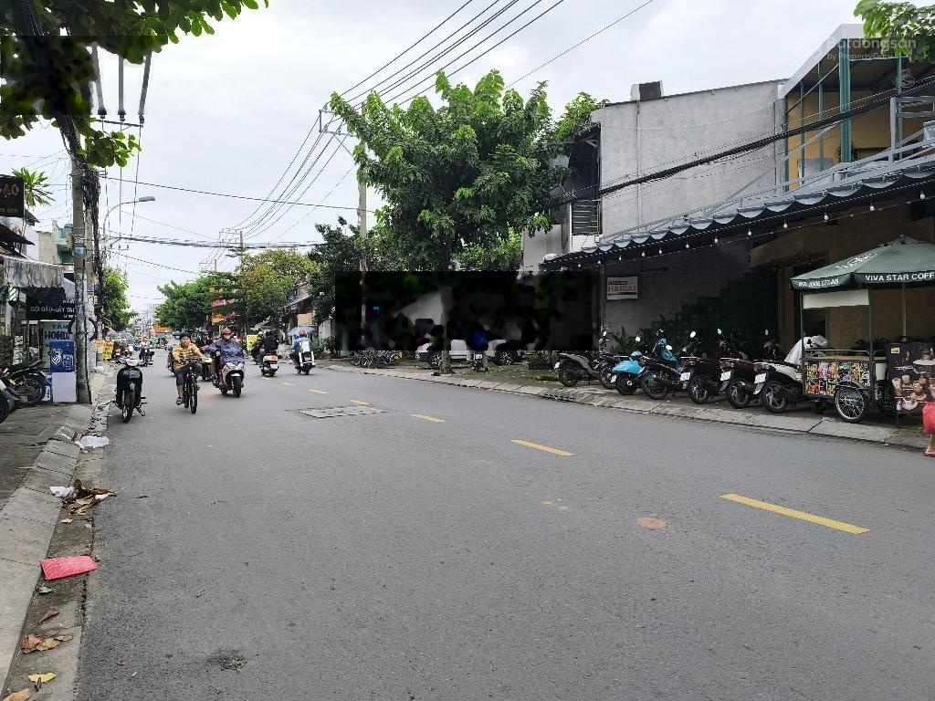 2 mặt tiền 114m2 kinh doanh sầm uất - diện tích khủng - 2 mặt tiền trước sau - thuận tiện xây mới