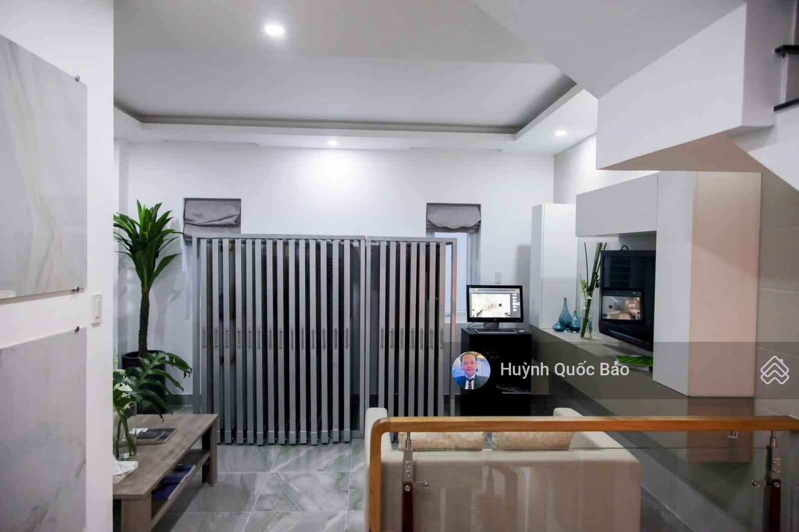 Duy nhất 1 căn Shophouse Mega Village, Thủ Đức, mặt tiền đường 20m - Nhà mới tinh - 10,8 tỷ