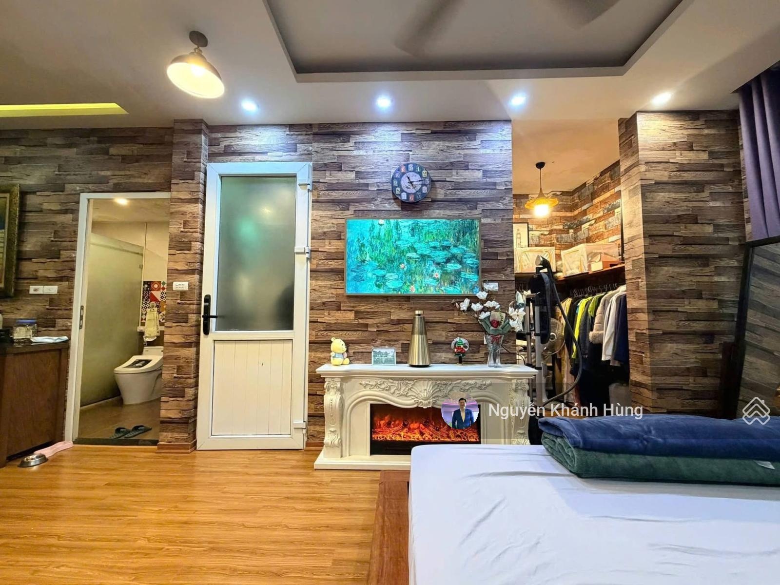 Bán nhà riêng phố Đông Tác, lô góc, DT 41m2 x 5 tầng, ô chờ thang máy , 30m ra phố, giá 13,8 tỷ