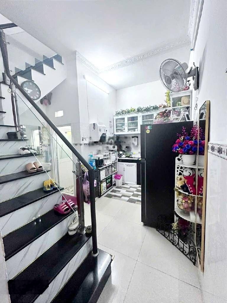 Nguyễn tư giản gò vấp thông tân bình 45m- 3 tầng- hẻm ô tô tận cửa- khu dân trí cao