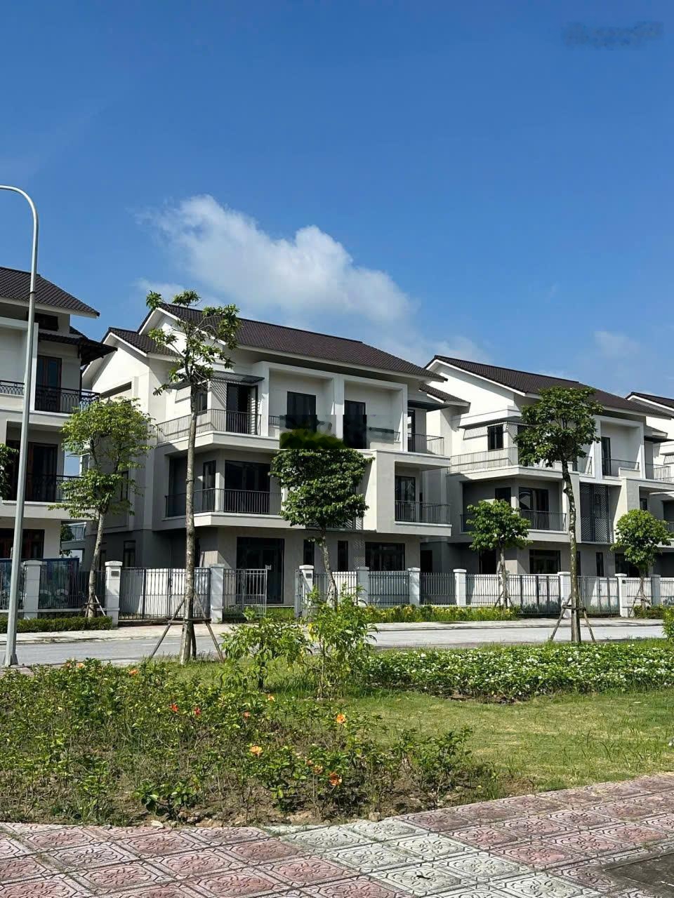 12.87 tỷ sở hữu căn song lập vị trí trung tâm Centa Riversdie giá tốt đón sóng TOD Metro