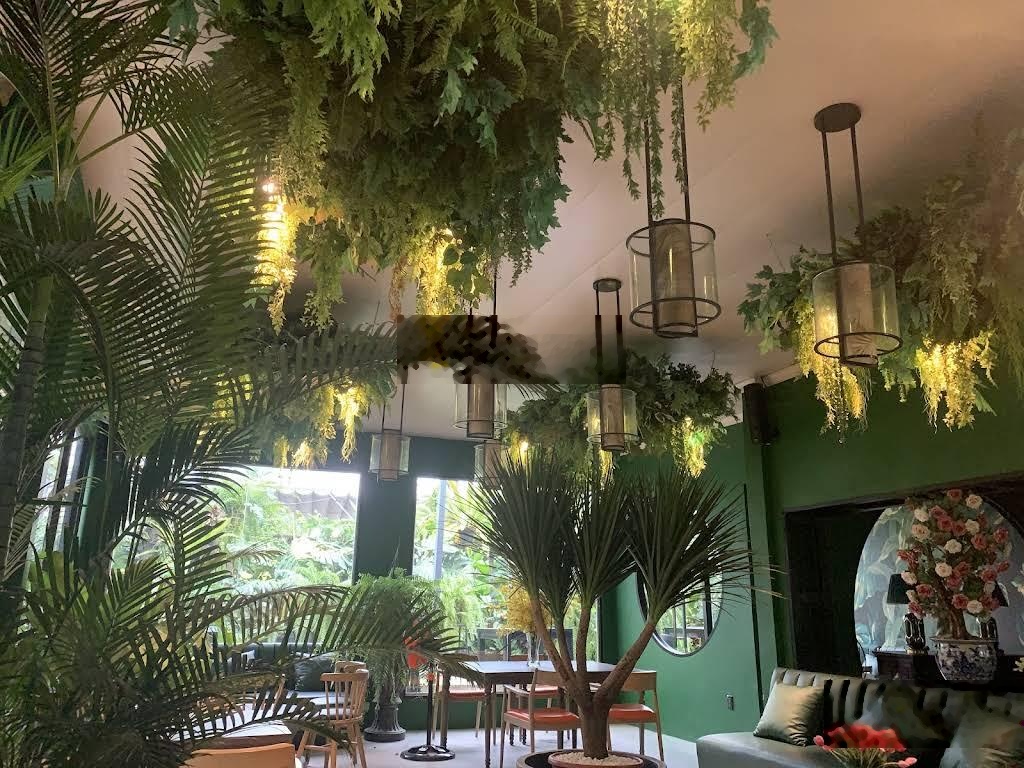 Góc 2 mặt tiền đường Long Thuận đang kinh doanh cafe - 1717m2 ngang 24m vuông vức - 55 tỷ TL