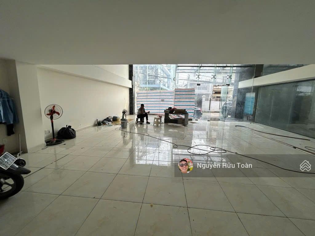 5 tầng hầm - thang máy 14x25m Đường 8m thông có lề ngay Lotte Nguyễn Văn Lượng - 38,9tỷ