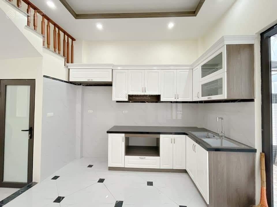 Siêu hiếm . Nhà Trương Định 35m tương lai mặt phố,ngõ ba gác, gần bãi gửi xe ,gần Bách -Kinh- xây