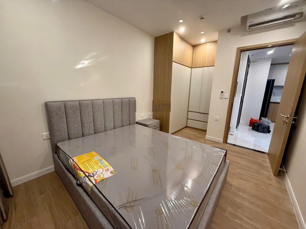 Chính chủ cần cho thuê nhanh căn hộ Cosmo DT 99m2, 3PN, 2WC, Giá 15tr căn góc Lh 0938607269