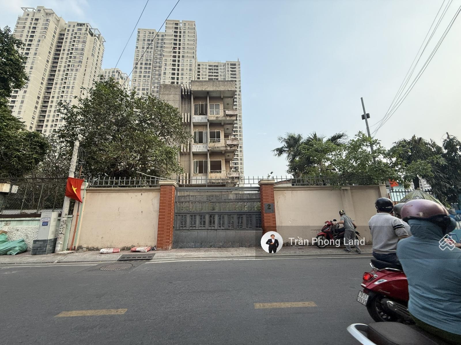 Chính chủ cho thuê nhà mặt tiền số 2 Trần Ngọc Diện, P. Thảo Điền, Q2, 14x62m, 868m2, 0908140491