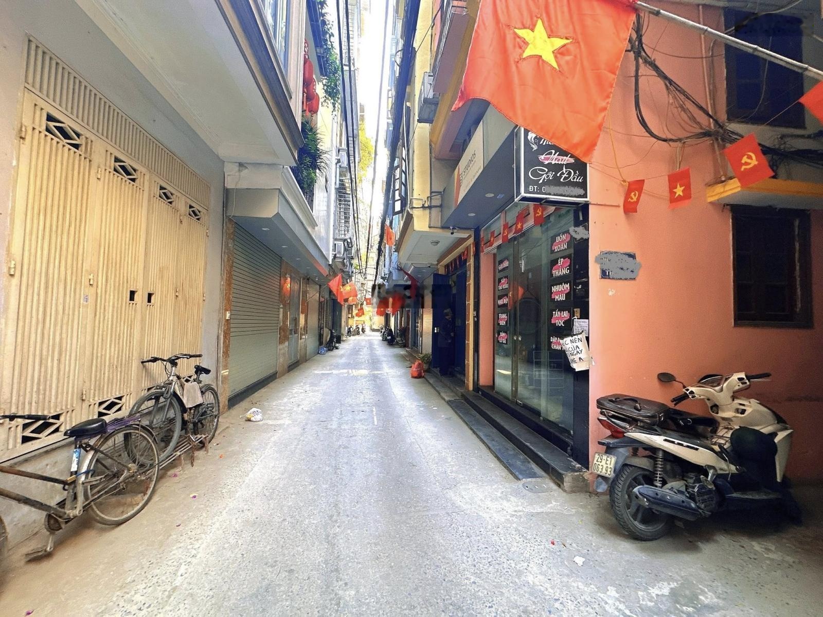 6,4 tỷ Thái Hà - Ô tô đỗ cửa, ngõ thông, DT 24m2, MT 3,8m, nhà dân xây ở ngay