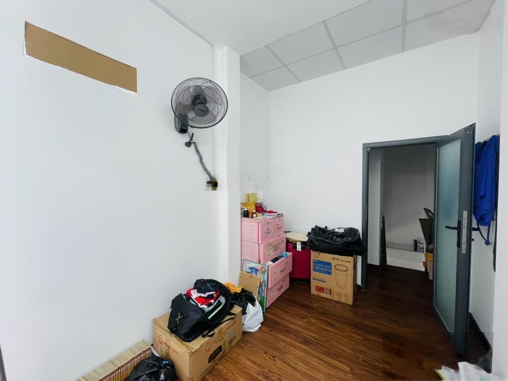 Nhà đẹp dt 4,4x 7m, vị trí đẹp kế unnd phường Hạnh Thông (P4 cũ) - Nguyễn Thái Sơn Gò Vấp