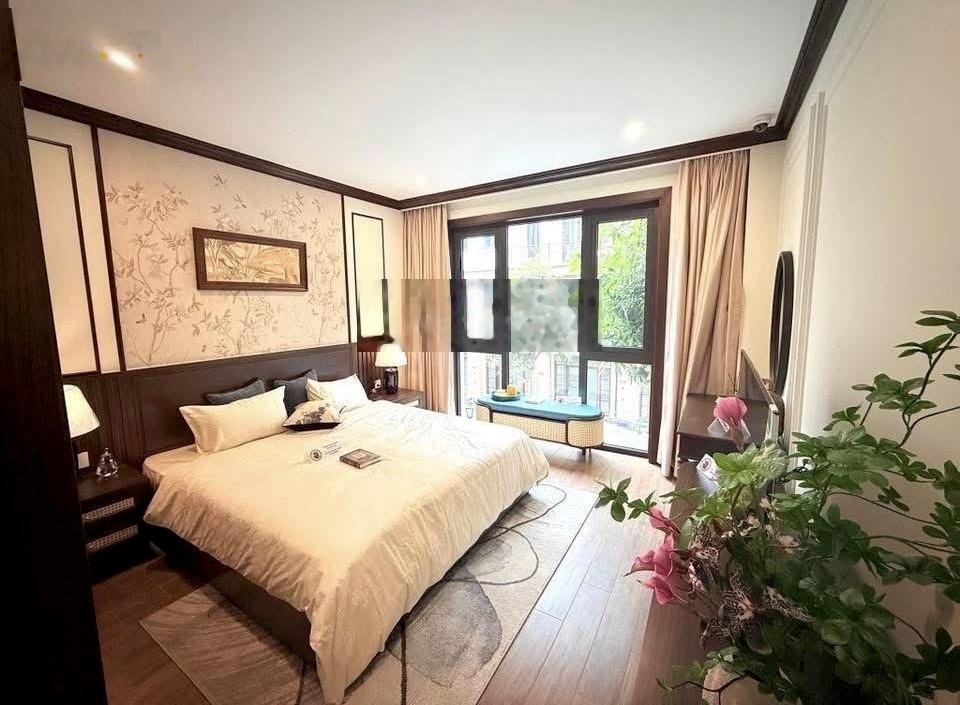 Chính chủ gửi nhà cạnh Giải Phóng - Tiện ích đủ, 5 phòng ngủ, hai thoáng - 46m2 - 8.46 tỷ