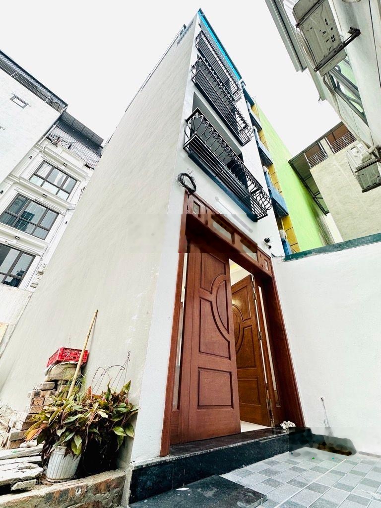 Giang biên - việt hưng - long biên - 36m x 6 tầng - 8,6 tỉ - ô tô lùi cửa - full nội thất