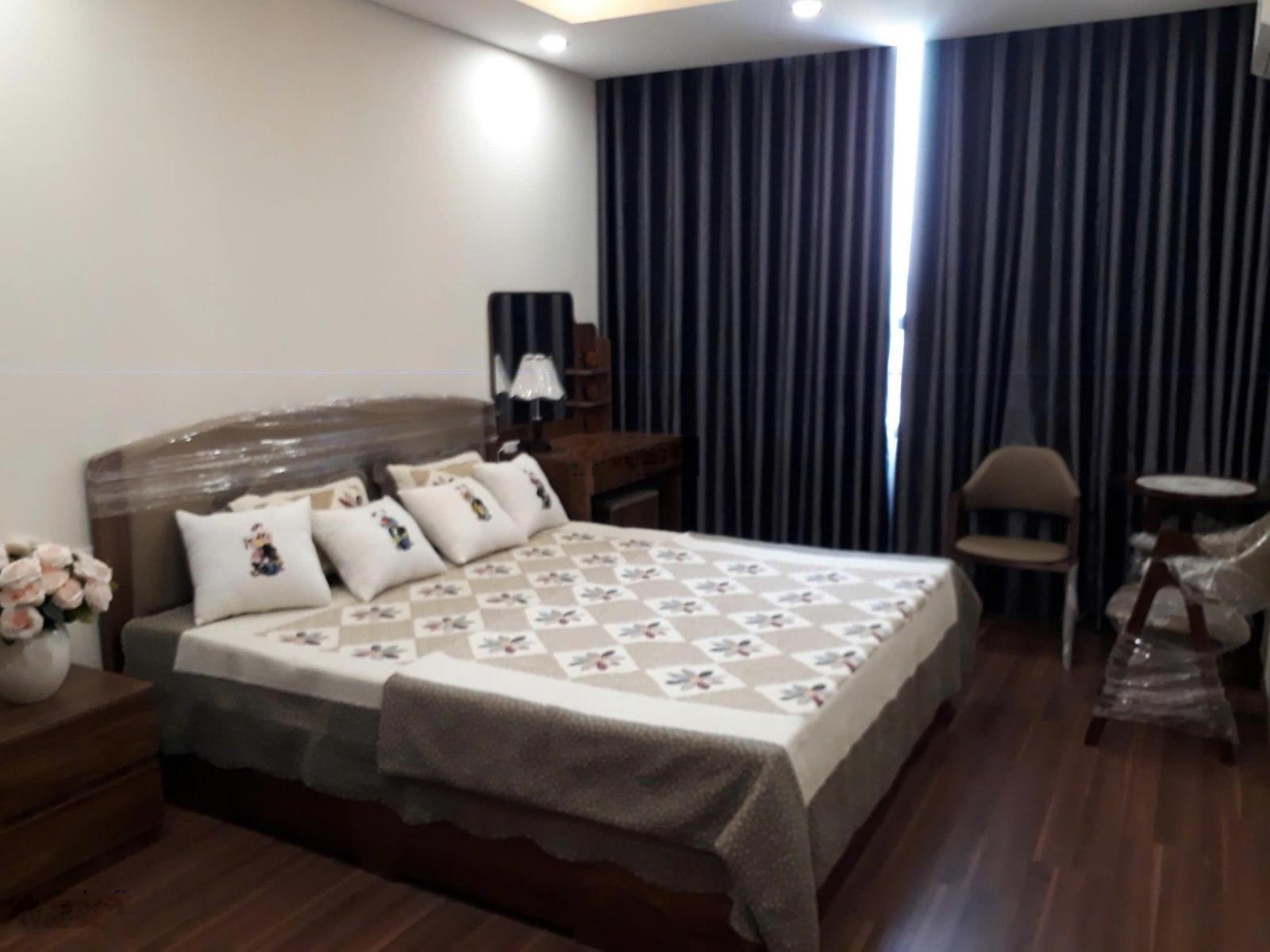 Cho thuê CHCC N01T5 Ngoại Giao Đoàn, 2PN, Full nội thất đẹp, View Hồ, có Slot ô tô gửi hầm.