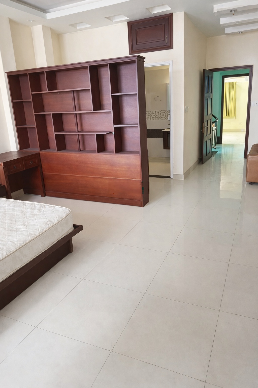 Nhà 5 tầng Vip khu K300 Nguyễn Thái Bình, Tân Bình đường 10m có vỉa hè