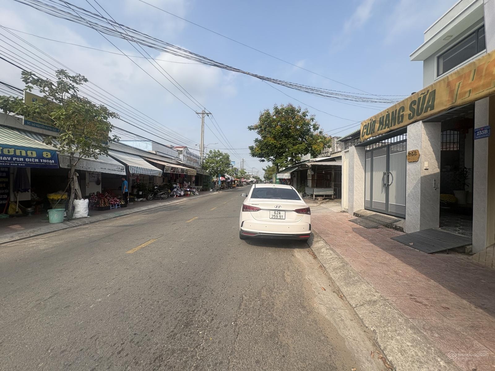 Bán đất mặt tiền chợ Khánh Hậu đường Nguyễn Huỳnh Đức thuộc Phường Khánh Hậu, TP Tân An, DT: 5x20m