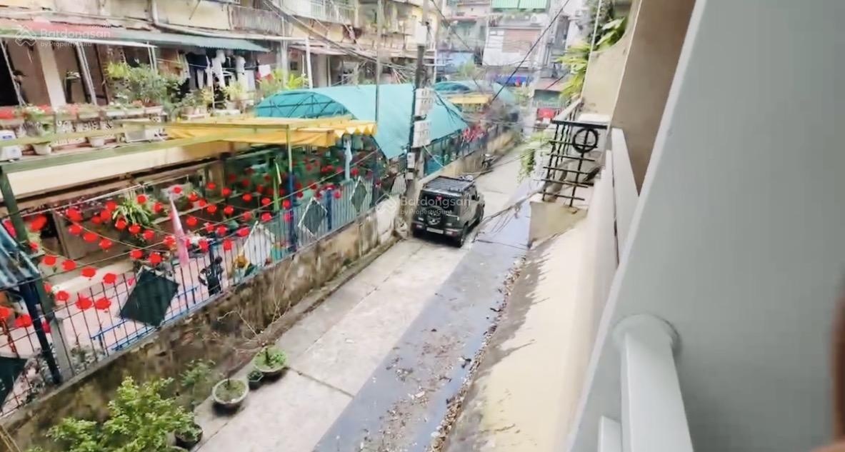 Cho thuê nhà Văn Chương Khâm Thiên, Đống Đa ô tô đỗ cửa 50m2 x 3 tầng