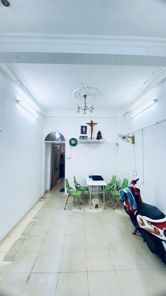 Bán nhà đường Hùng Vương quận 10, hẻm xe hơi 6m - ngang 3,5m - dài 12m, 2tầng BTCT - giá chỉ 7,9tỷ