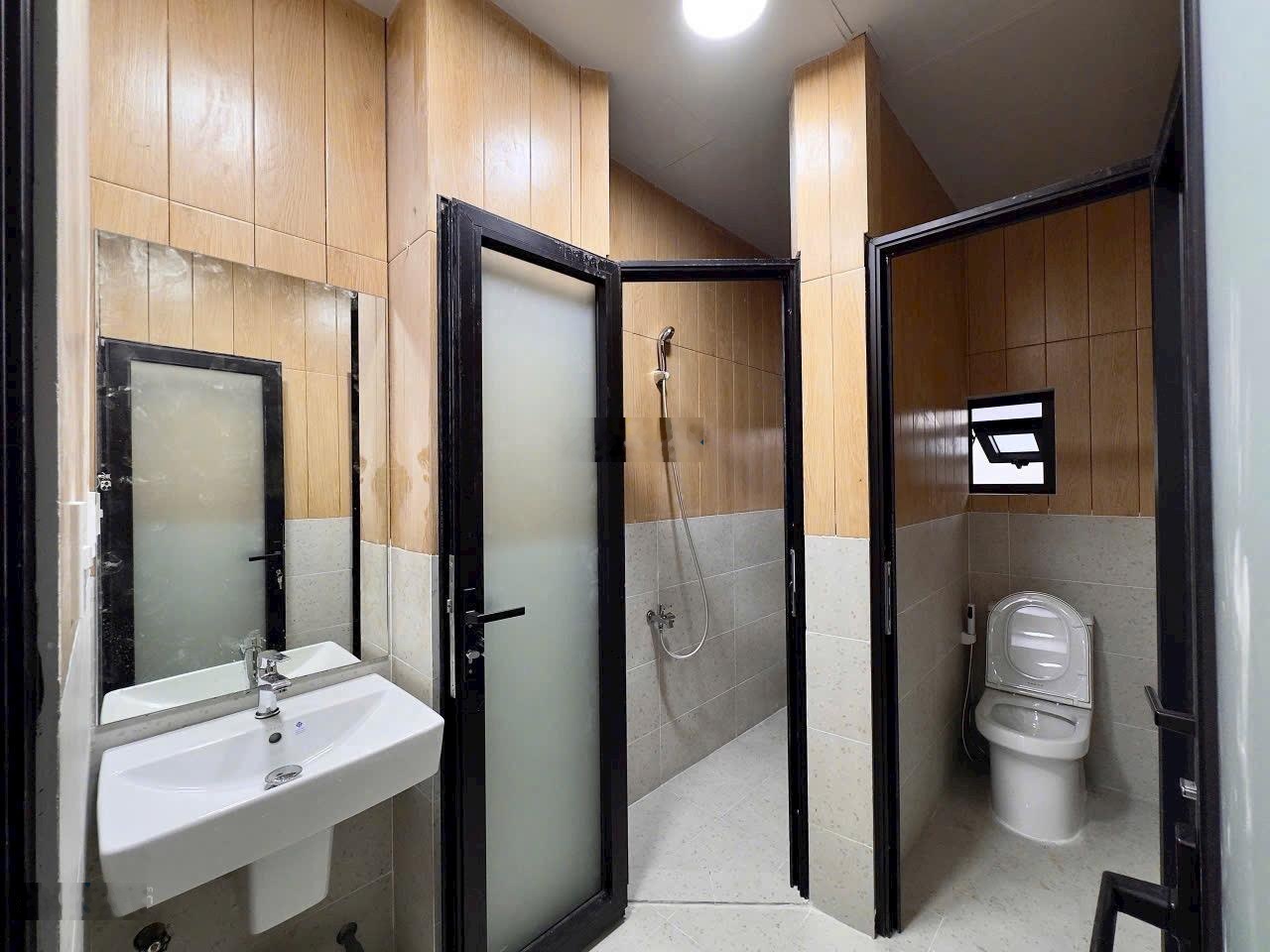 Nhà mặt tiền 5 tầng ngang 8m6 có thang máy, pccc phường tam bình,gần cầu gò dưa, bv thủ đức