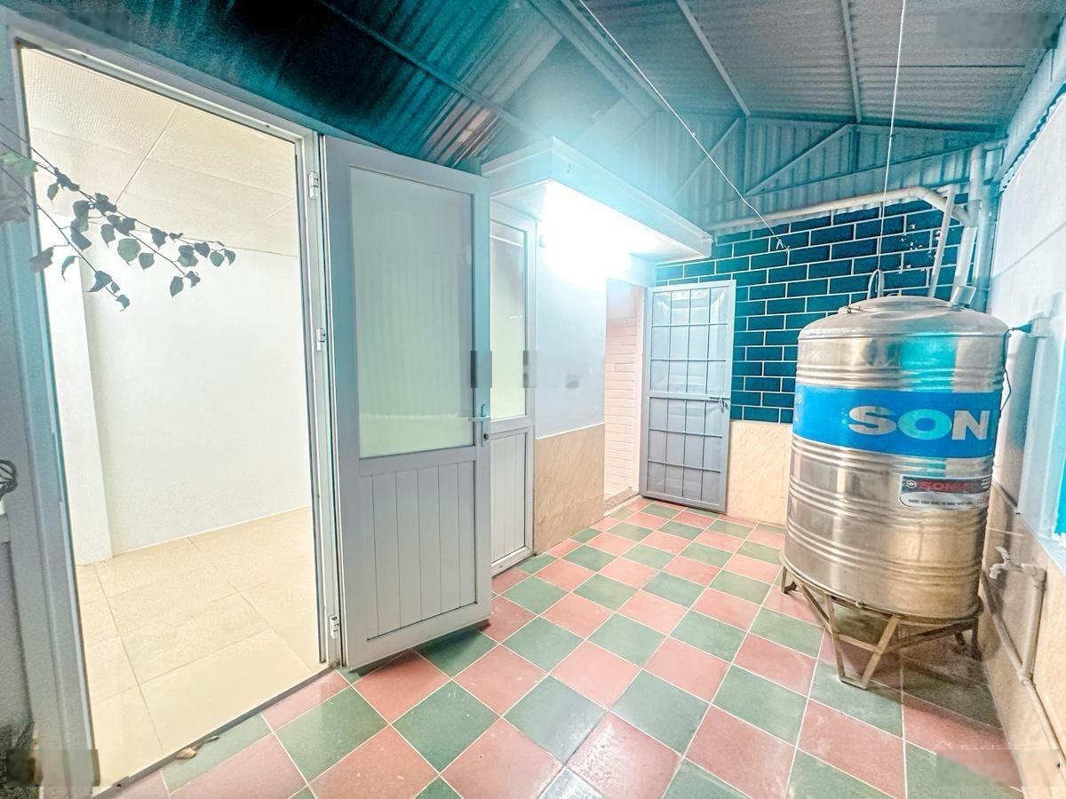 Bán gấp nhà 5 tầng 30m2 phố Gốc Đề - Minh Khai - gần Timcity - full nội thất ở luôn - pháp lý sạch