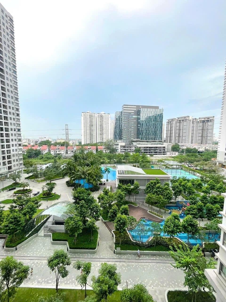 Cho thuê căn hộ Phú Mỹ Hưng 2Pn đầy đủ nội thất di chuyển 5 phút đến trường đại học quốc tế RMIT.