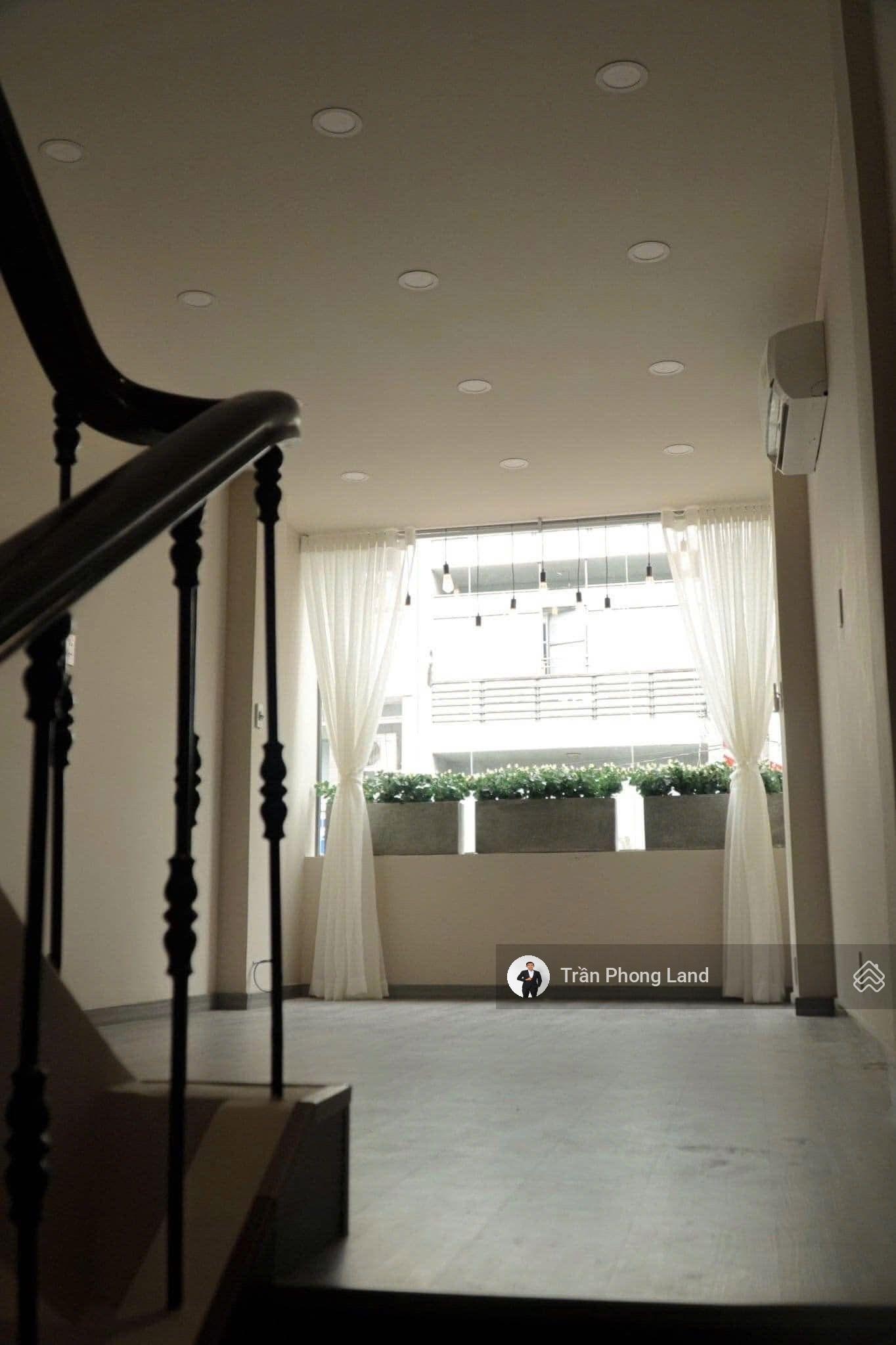 Chính chủ gửi cho thuê nhà mặt tiền 88 Hồ Văn Huê, Q. Phú Nhuận, 3x8m, trệt 2 lầu, 0938140491