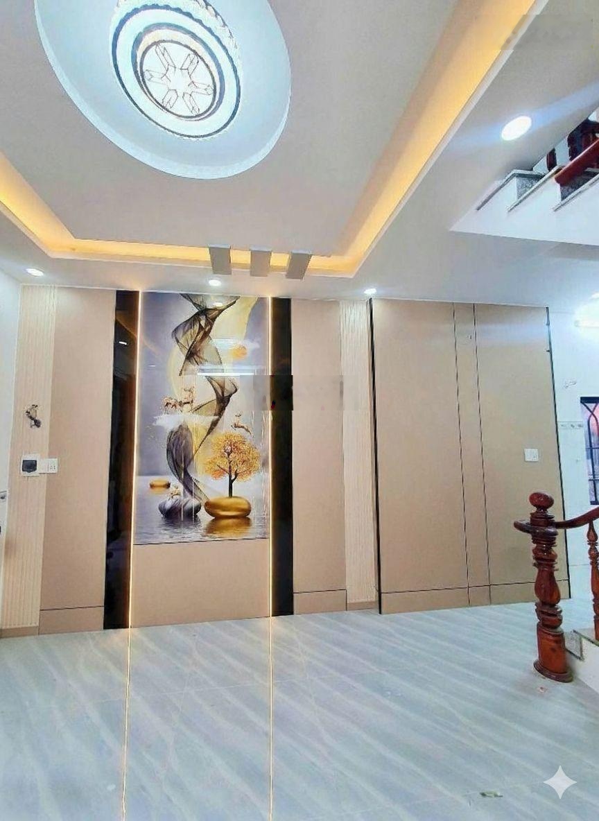 Nhà đẹp - giá tốt: 3.99 tỷ (TL) - Căn góc 2 tầng - HXH Thới An 11 - Lê Thị Riêng, Thới An, Q12